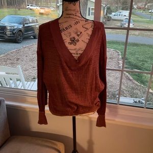 Lightweight V neck sweatshirt